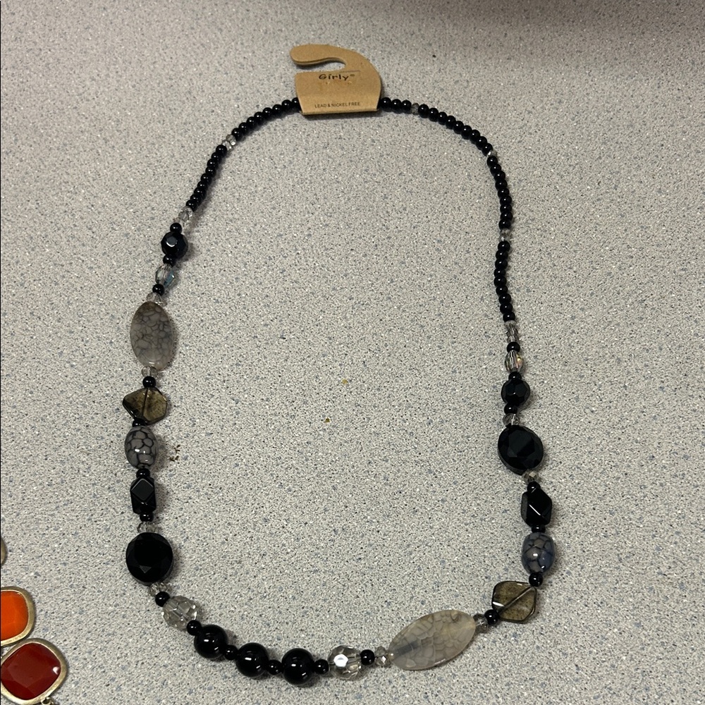 Girly Elegant Black and Gray Beaded Necklace